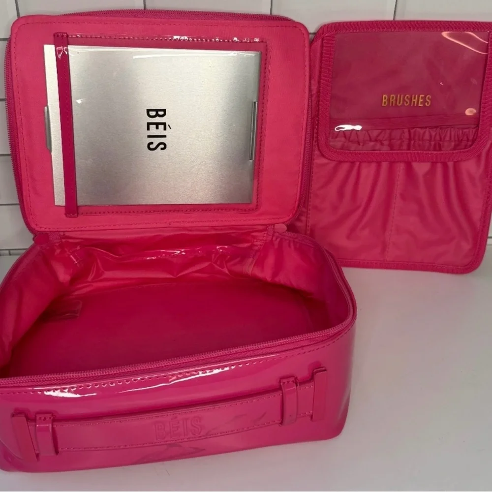 BÉIS x Barbie Cosmetic Case – Limited Edition 💖 - Picture 5 of 5